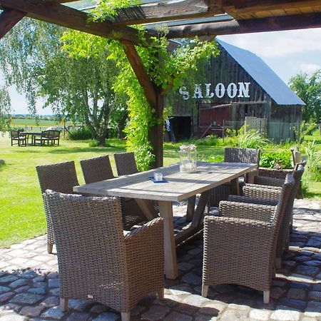 Lovely Home In Am Salzhaff With Kitchen Pepelow Exterior photo