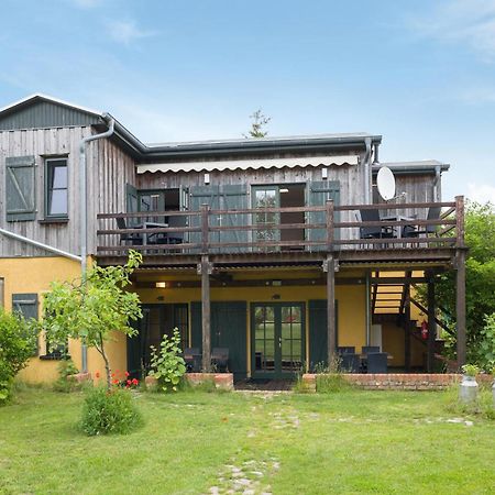 Lovely Home In Am Salzhaff With Kitchen Pepelow Exterior photo