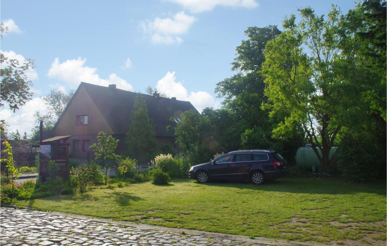 Lovely Home In Am Salzhaff With Kitchen Pepelow Exterior photo