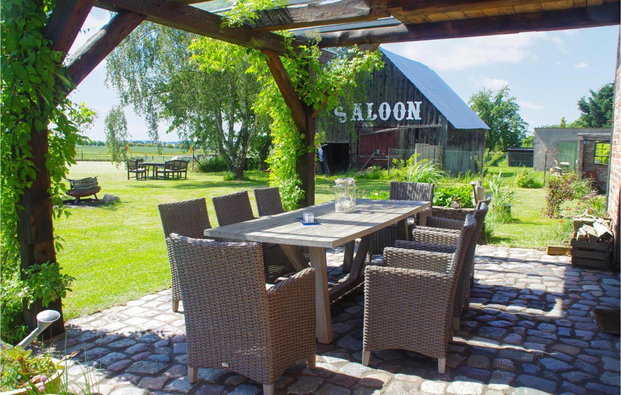 Lovely Home In Am Salzhaff With Kitchen Pepelow Exterior photo